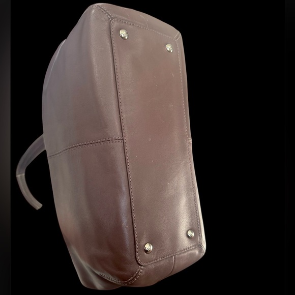 NWOT Coach SoHo Tote in Chocolate Leather Shoulder Bag - Picture 5 of 6